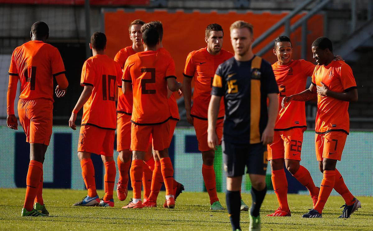 荷兰球员在国际比赛中取得连胜 荷兰球员在国际比赛中取得连胜