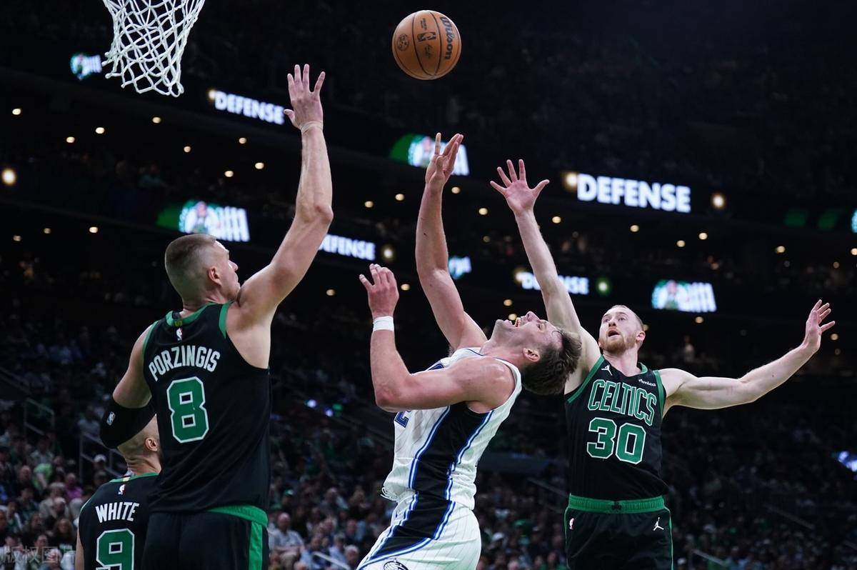 活塞不敌凯尔特人，东部半决赛落后一场