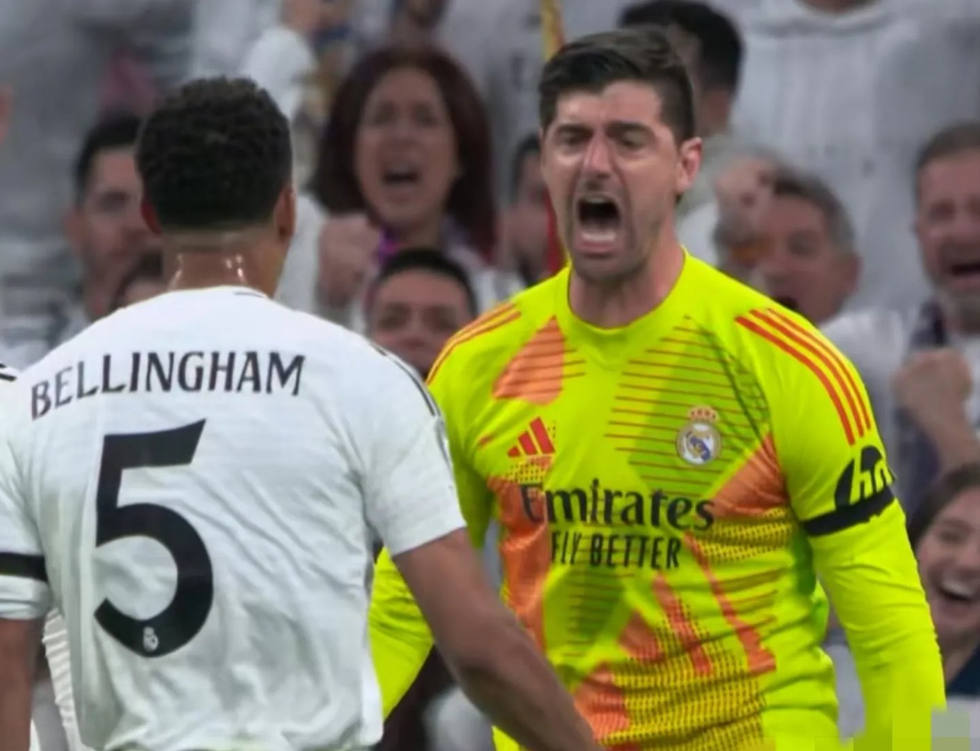 阿森纳惨遭惨败，出线形势难以控制