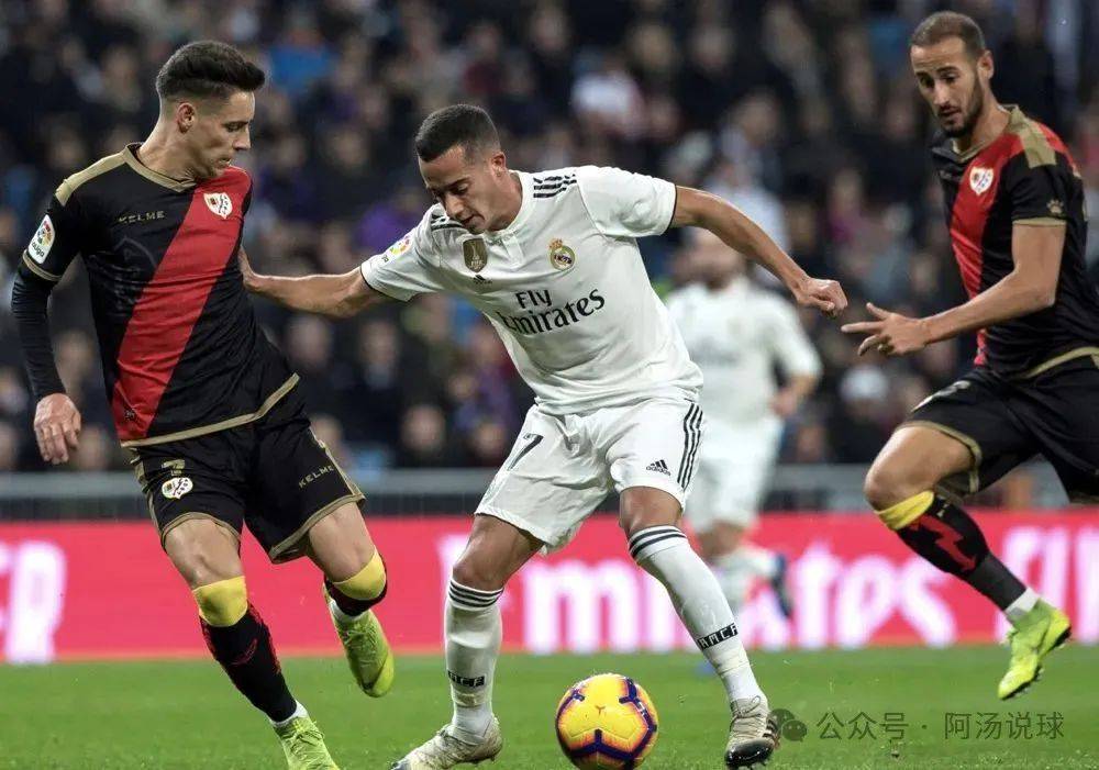 包含拉齐奥客场击败对手，成功摆脱降级危机的词条