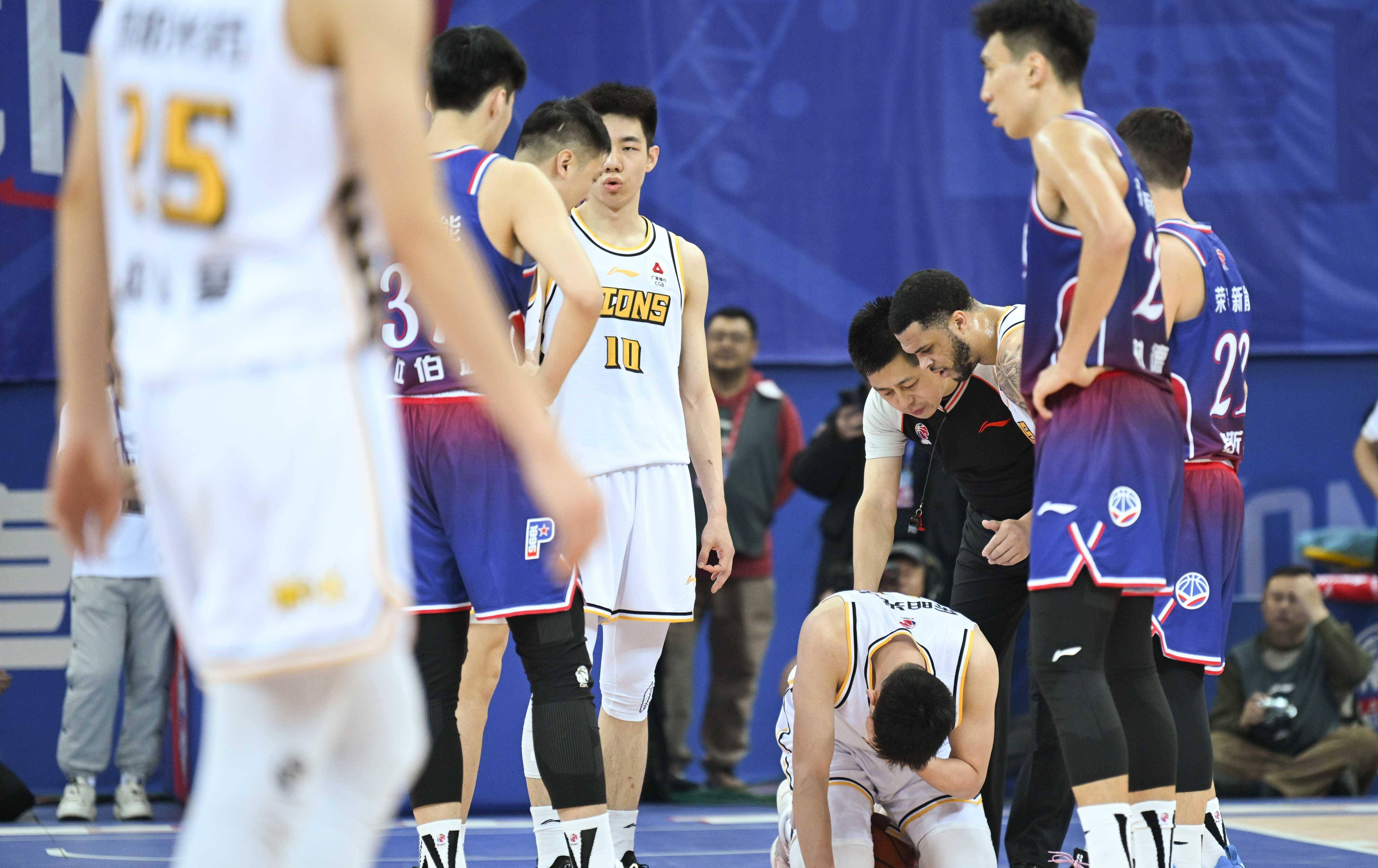 同乐城竞技-天津男篮勇夺关键胜利，实现逆袭晋级之路