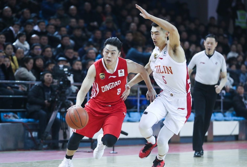 成都谢菲联客场逆转，取得宝贵三分的简单介绍