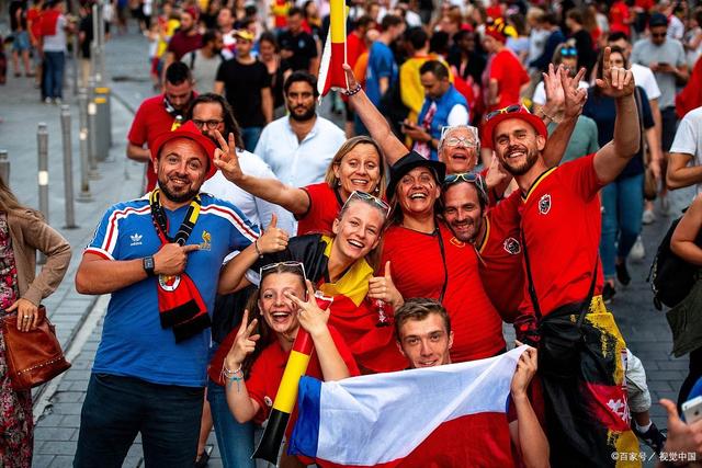 佛罗伦萨主场大胜，赢得球迷喝彩