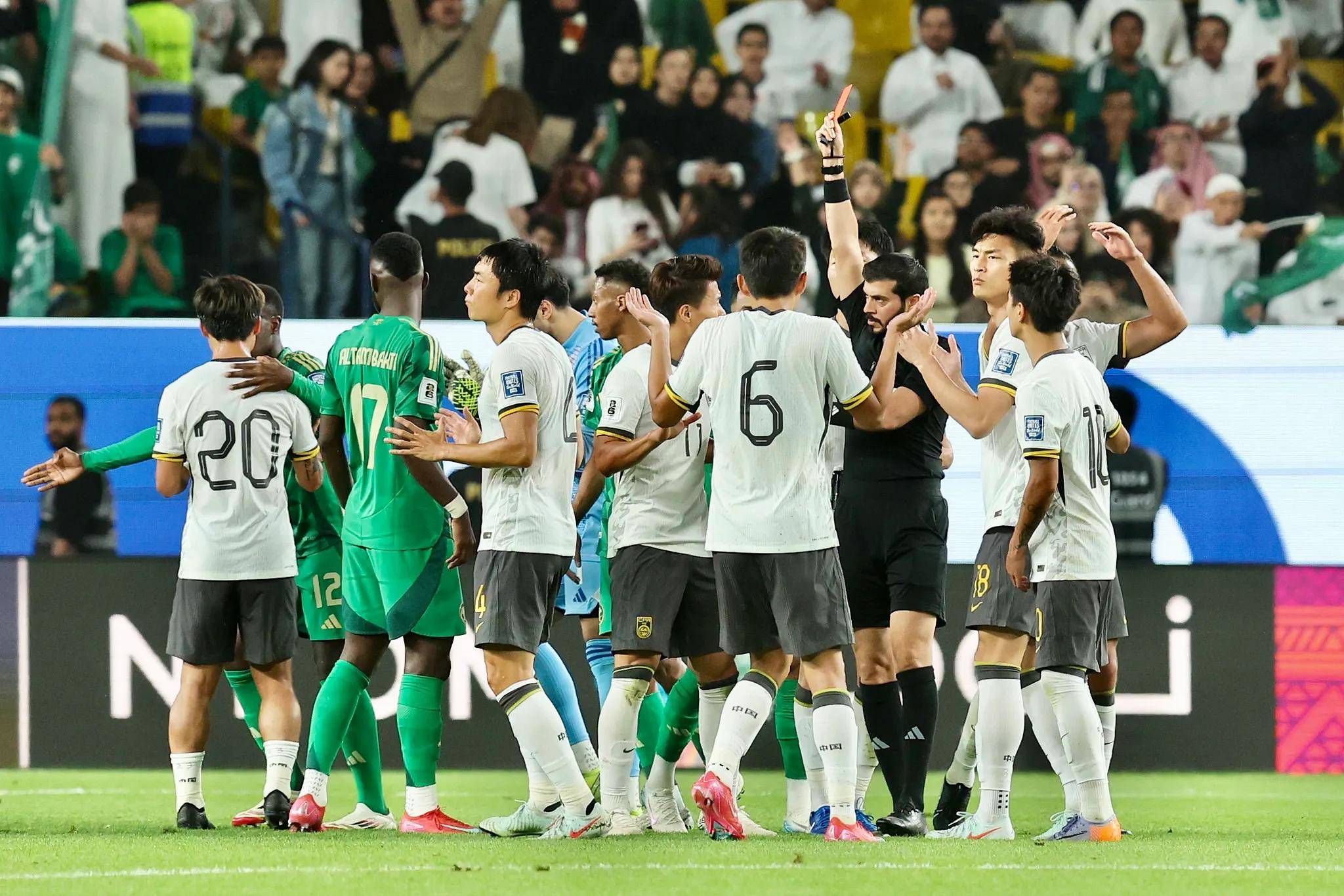 澳大利亚横扫对手，法国世界杯冠军赛前表现强势的简单介绍