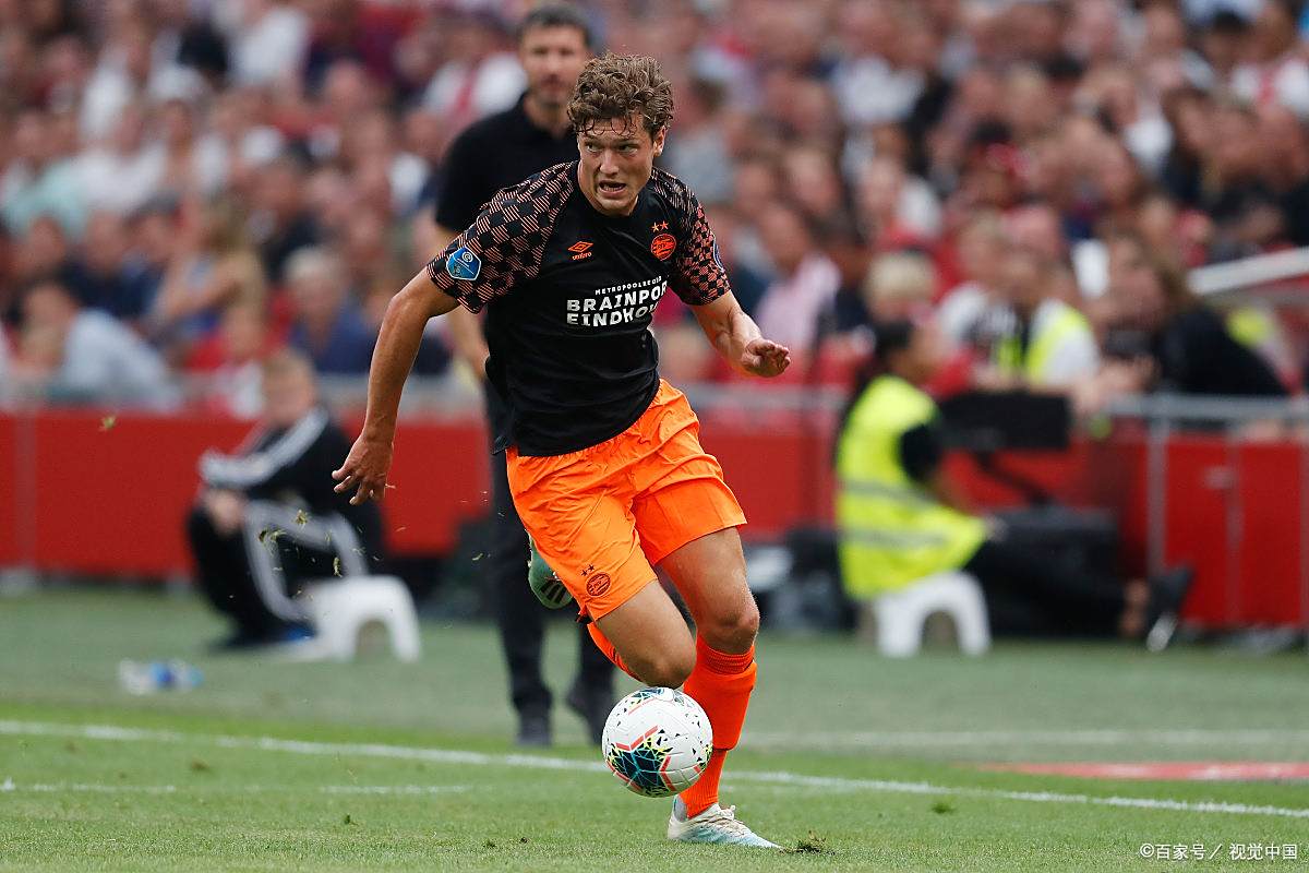 雷恩主场击败梅斯，保持全胜状态