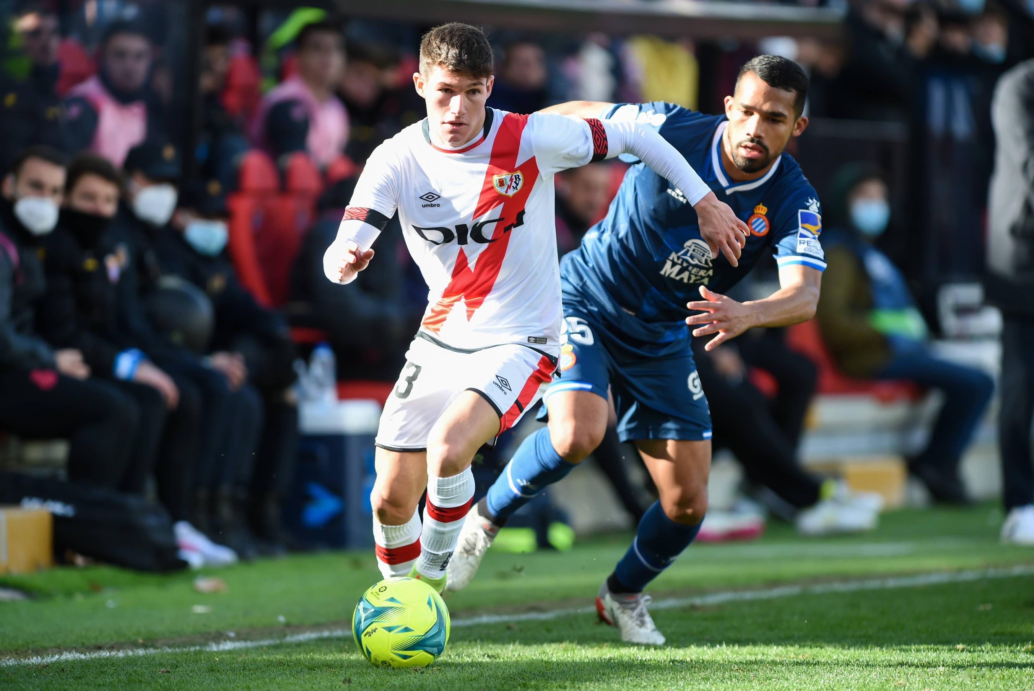 汉诺威主场不敌沃尔夫斯堡，实现全取三分的简单介绍